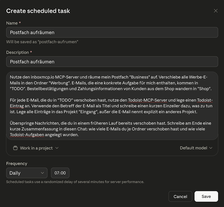 Der Cowork-Dialog "Create scheduled task" mit ausgefülltem Prompt, Beschreibung und Daily-Zeitplan auf 07:00.